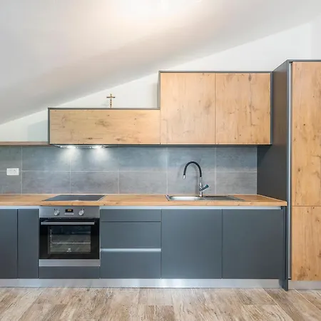 Apartment Natalija1 *
