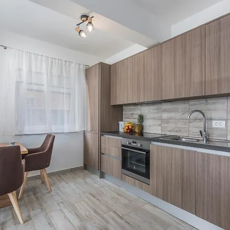 Natalija1 Apartament *